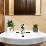 Vacation In Apartment *