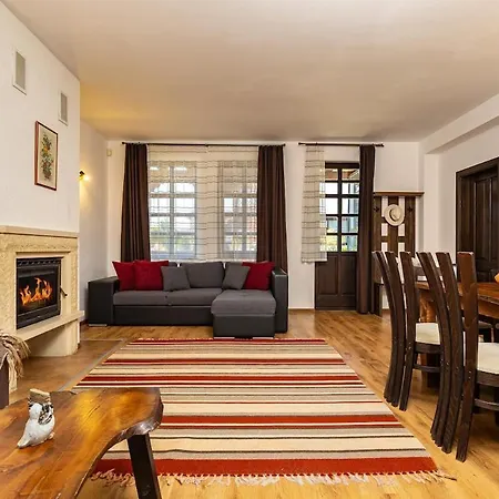 Vacation In Апартамент Старосел