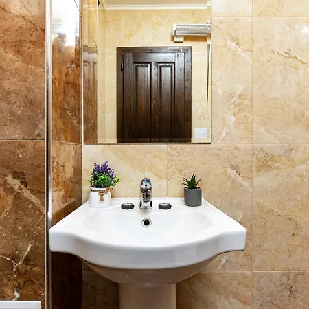 Vacation In Apartament Starosel